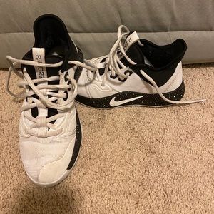 Women’s Basketball Shoes